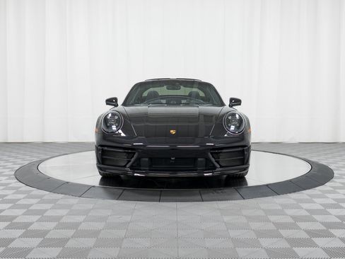 Certified 2022 Porsche 911 50th Anniversary Edition AWD/4WD image 10