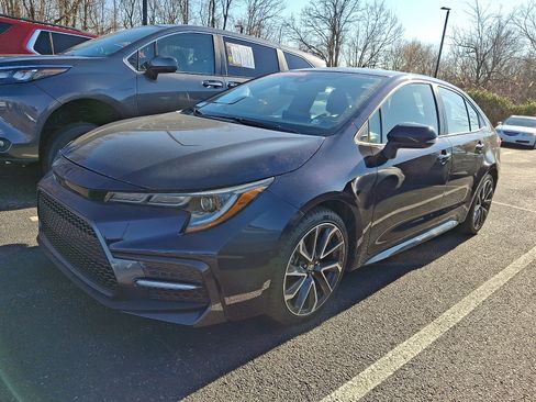 Used 2020 Toyota Corolla SE image 2