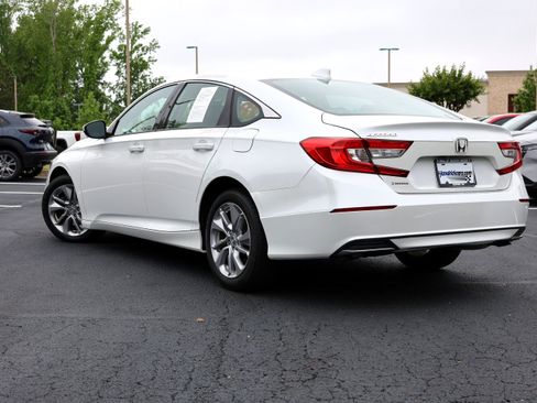 Used 2018 Honda Accord LX image 3