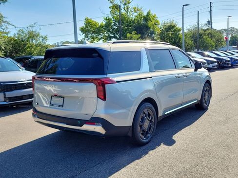 New 2026 Kia Carnival SX FWD image 6