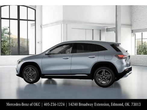New 2026 Mercedes-Benz GLA 250 4MATIC image 32