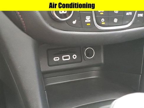 Used 2023 Chevrolet Equinox RS w/ RS Leather Package image 20