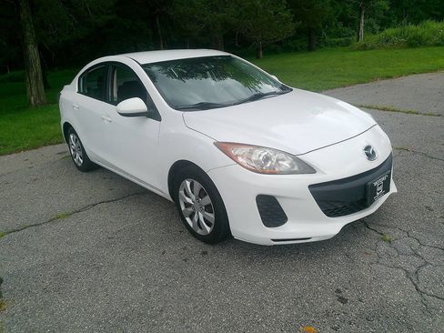 Used 2012 MAZDA MAZDA3 i Sport FWD image 3