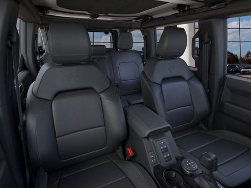New 2026 Ford Bronco Badlands AWD/4WD image 10