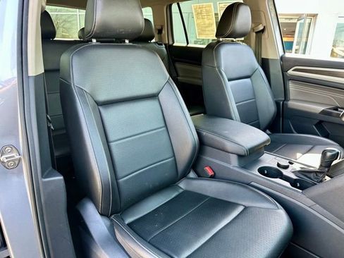 Used 2021 Volkswagen Atlas SE image 23
