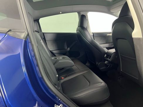 Used 2024 Tesla Model Y Long Range image 32