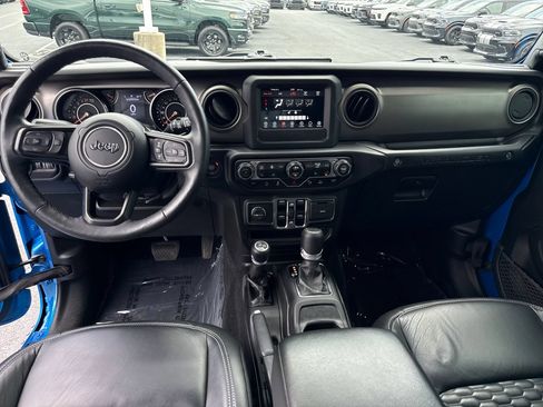 Used 2022 Jeep Wrangler Unlimited Sport AWD/4WD image 14