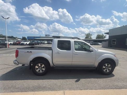 Used 2011 Nissan Frontier PRO-4X w/ Pro-4x Luxury Pkg AWD/4WD image 4