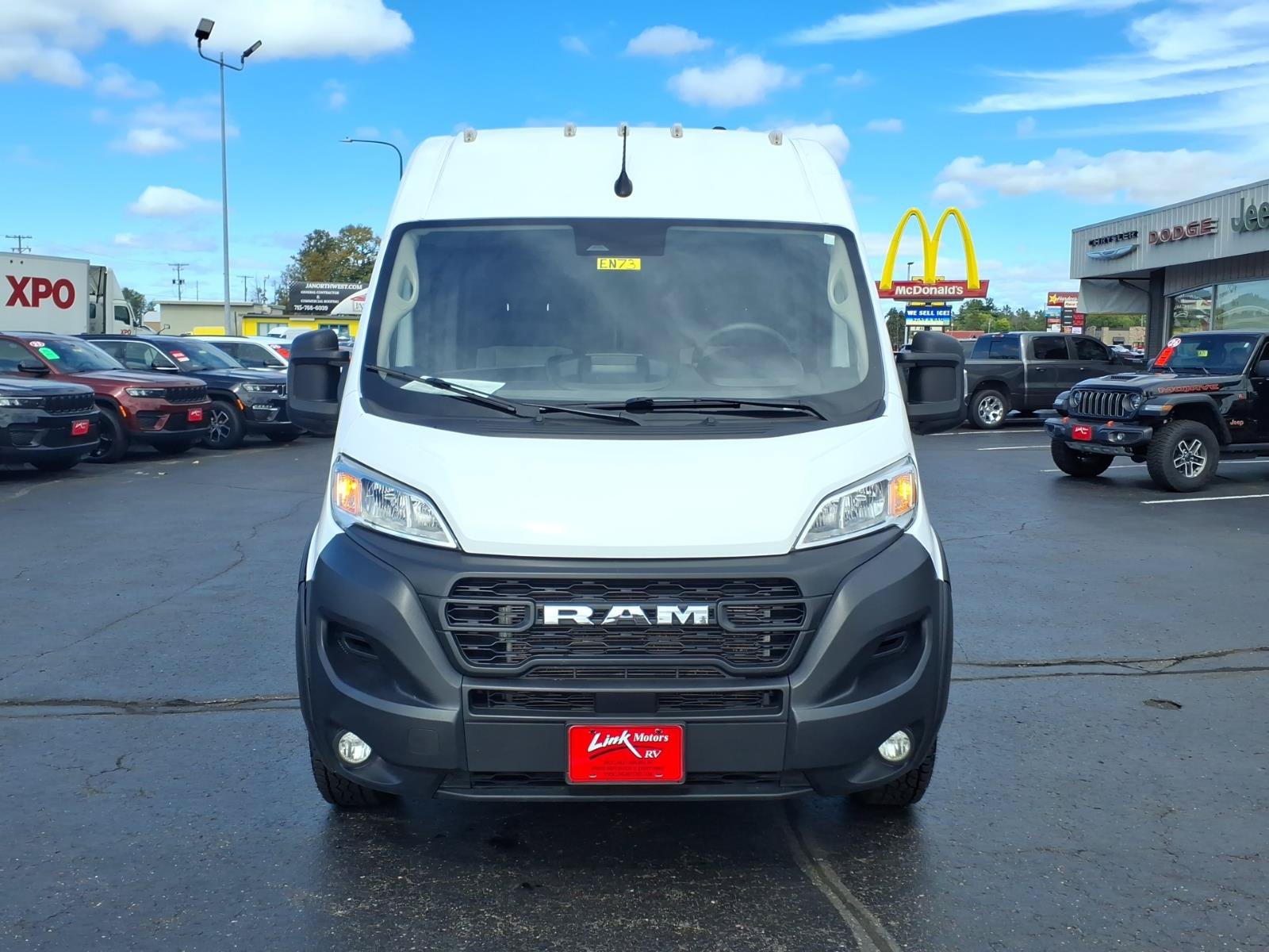 Used 2025 RAM ProMaster 2500 w/ Convenience Group FWD image 9