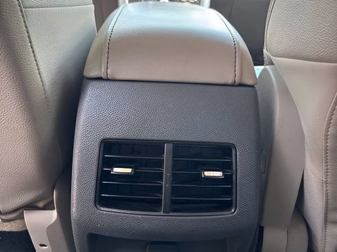 Used 2014 Ford Edge SEL w/ Equipment Group 205A AWD/4WD image 25