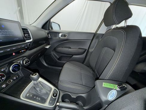 New 2026 Hyundai Venue SEL image 4
