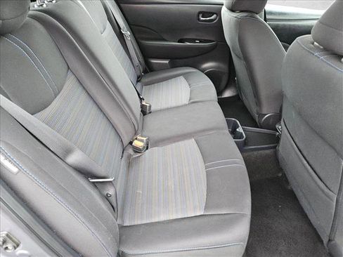 Used 2022 Nissan Leaf SV Plus image 17