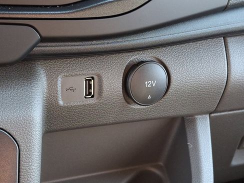 Certified 2024 Ford E-Transit Low Roof image 31