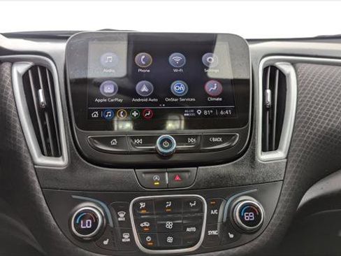 Used 2024 Chevrolet Malibu LT image 27