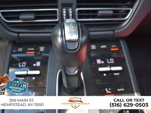 Used 2023 Porsche Macan Turbo AWD/4WD image 19