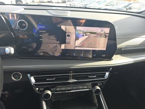 New 2026 Chevrolet Traverse LT w/ Enhanced Driving Package image 19