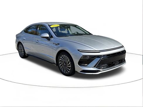 Certified 2024 Hyundai Sonata SEL image 1