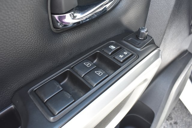 Used 2023 Nissan Titan SV RWD image 12