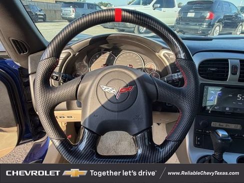 Used 2005 Chevrolet Corvette Coupe w/ Preferred Equipment Group RWD image 13