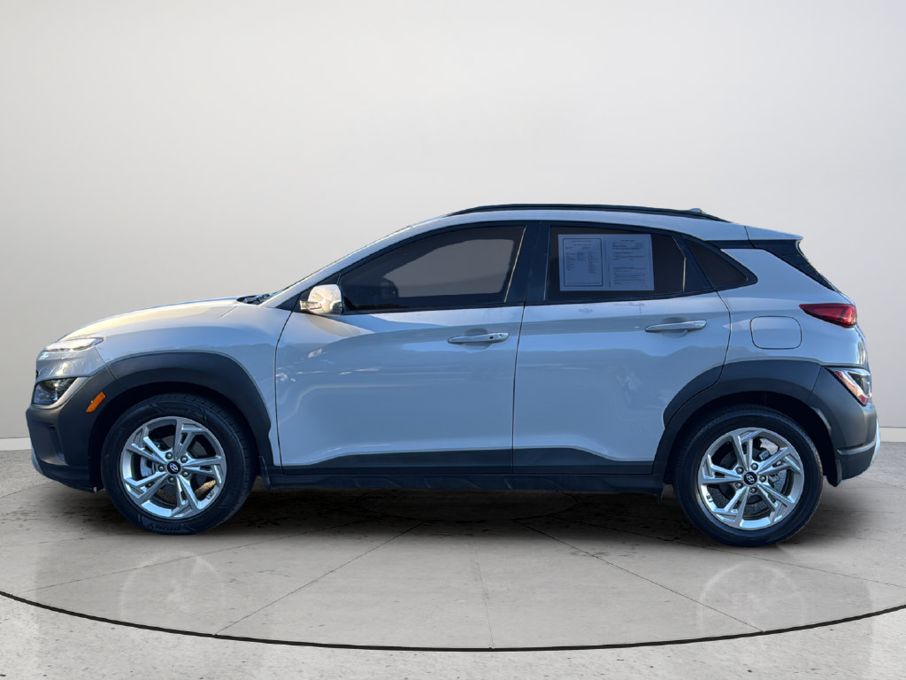 Used 2023 Hyundai Kona SEL w/ Cargo Package FWD image 5
