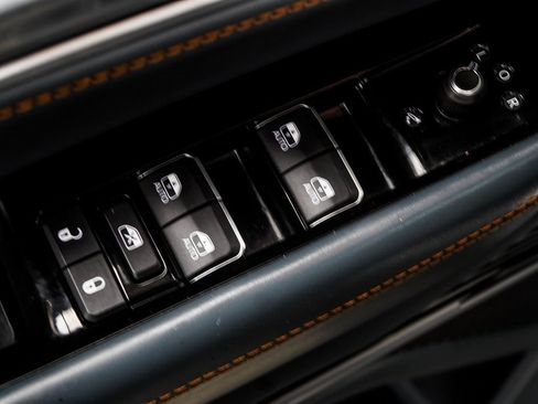 Used 2022 Jeep Grand Wagoneer Series II w/ Convenience Group III image 46