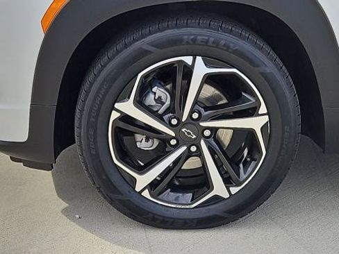 Used 2022 Chevrolet TrailBlazer RS w/ Sun and Liftgate Package FWD image 33