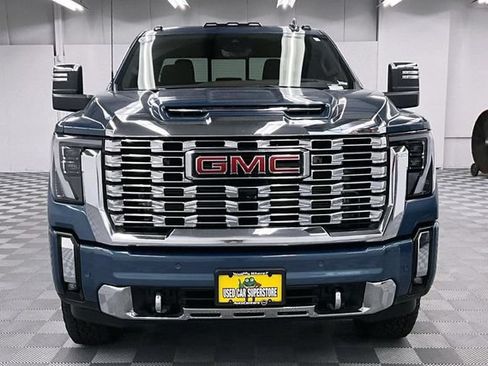 Used 2025 GMC Sierra 2500 Denali w/ Denali Reserve Package AWD/4WD image 4