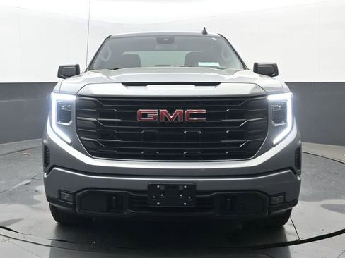 Used 2024 GMC Sierra 1500 Elevation w/ X31 Off-Road Package AWD/4WD image 19