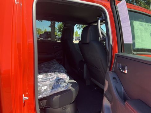 New 2025 Nissan Frontier PRO-4X image 16