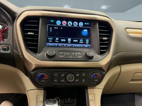 Used 2018 GMC Acadia Denali w/ Technology Package FWD image 28