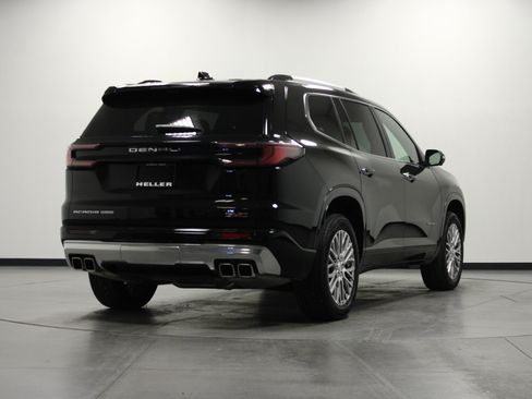 Used 2026 GMC Acadia Denali w/ LPO, Floor Liner Package AWD/4WD image 4