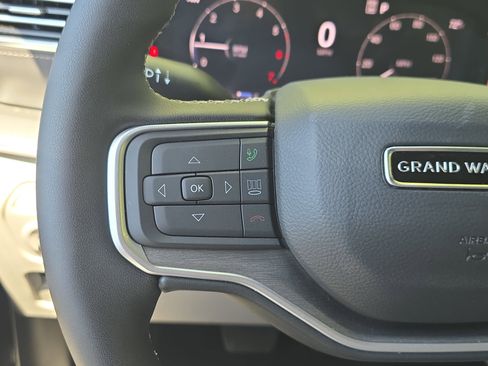 New 2026 Jeep Grand Wagoneer L Limited AWD/4WD image 13