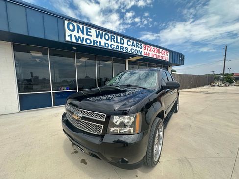 Used 2008 Chevrolet Avalanche LTZ w/ LTZ Preferred Equipment Group image 1