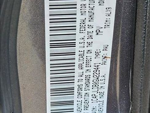 Used 2016 Jeep Cherokee Limited image 23