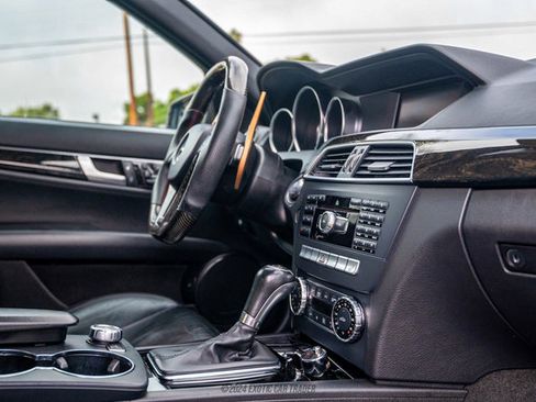 Used 2013 Mercedes-Benz C 63 AMG Sedan image 33
