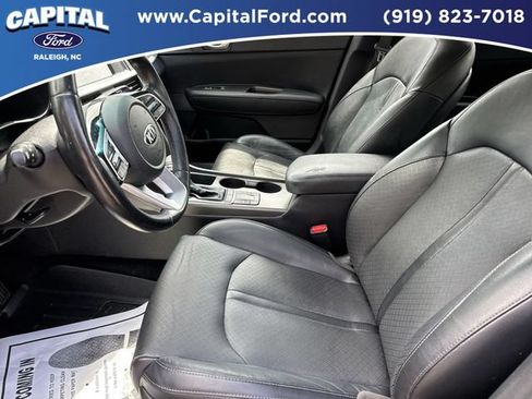 Used 2020 Kia Optima SE FWD image 19