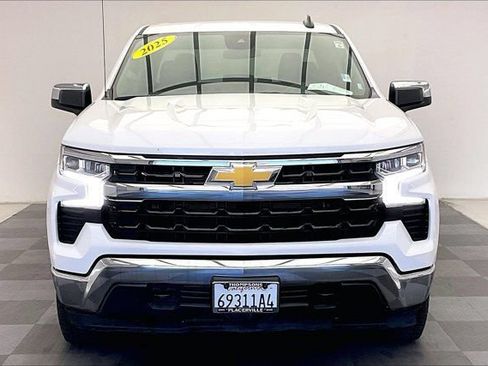 Used 2025 Chevrolet Silverado 1500 LT AWD/4WD image 2