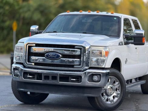 Used 2013 Ford F250 Lariat w/ Chrome Pkg AWD/4WD image 2