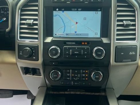 Used 2017 Ford F350 Lariat w/ Tow Technology Bundle AWD/4WD image 19