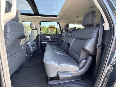 Used 2025 Ford Expedition Max Active image 25