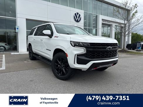 Used 2022 Chevrolet Suburban Z71 AWD/4WD image 1