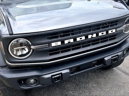 Used 2023 Ford Bronco Black Diamond w/ Sasquatch Package AWD/4WD image 5