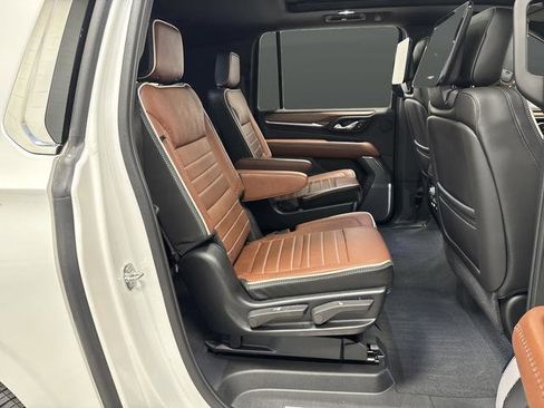 Used 2024 GMC Yukon XL Denali Ultimate image 35
