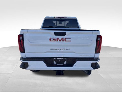 Used 2025 GMC Sierra 2500 Denali AWD/4WD image 18