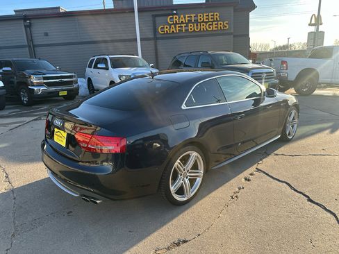 Used 2010 Audi S5 Prestige image 3
