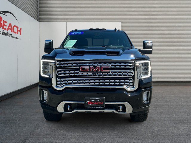 Used 2022 GMC Sierra 2500 Denali w/ Denali Black Diamond Edition AWD/4WD image 7