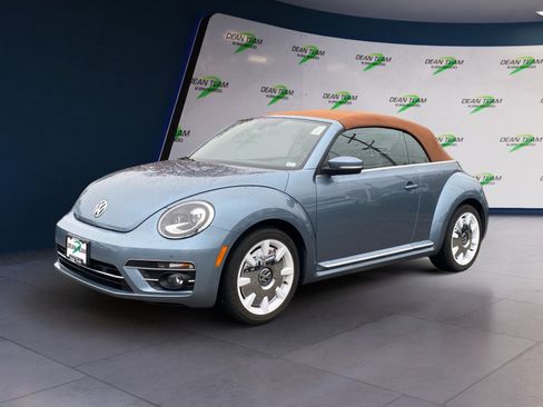 Used 2019 Volkswagen Beetle 2.0T Final Edition SEL FWD image 3