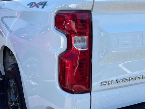 Used 2023 Chevrolet Silverado 1500 LT image 9