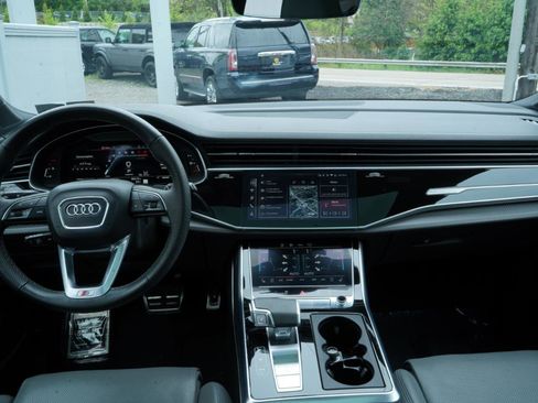 Used 2025 Audi SQ7 Premium Plus AWD/4WD image 49