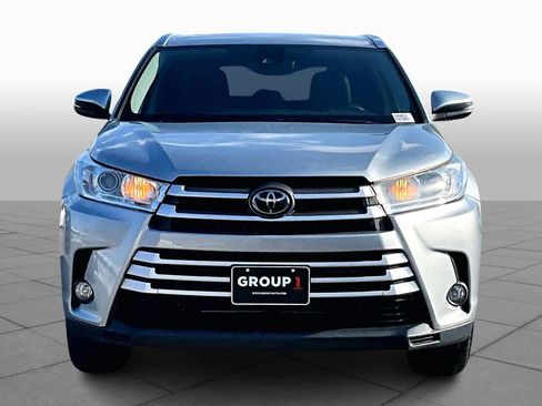 Used 2018 Toyota Highlander XLE w/ Protection Package #3 image 4